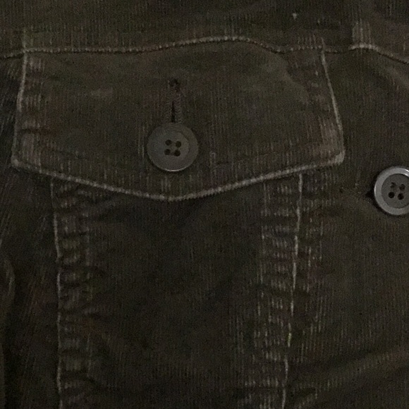 Pristine condition. Great Fall jacket. - Picture 2 of 4